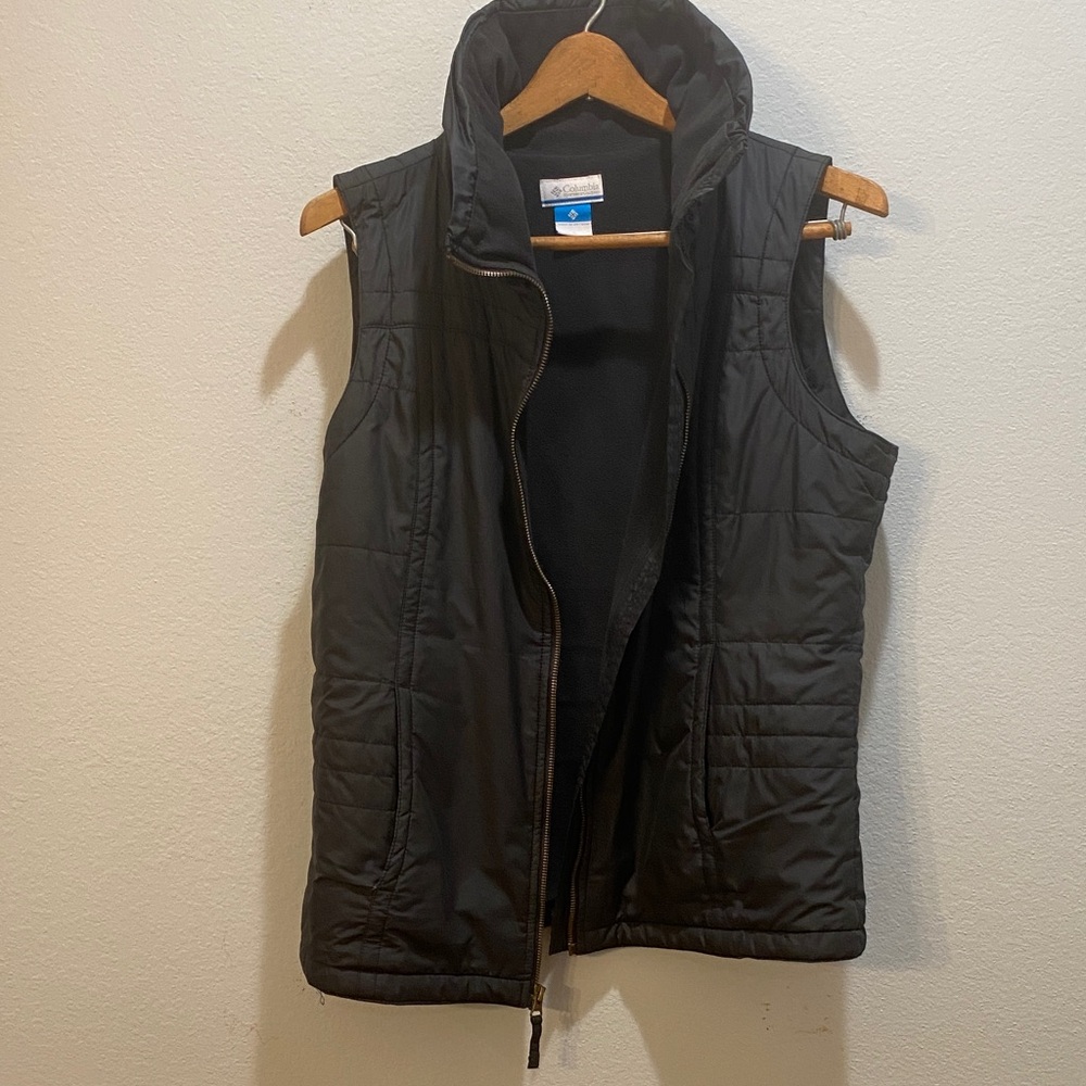 Columbia Black Fleece Vest